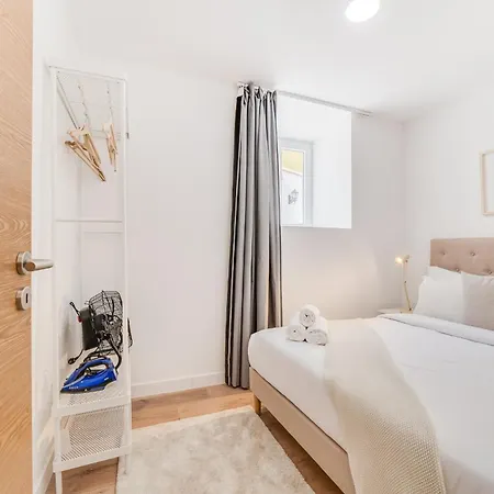 By The River - Alcantara Lejlighed *