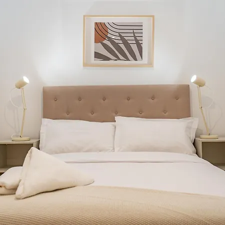 By The River - Alcantara Apartment *