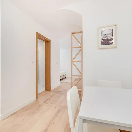 Apartamento By The River - Alcantara