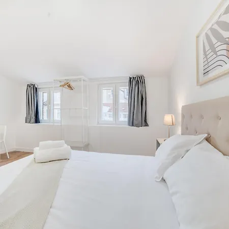 By The River - Alcantara Apartamento