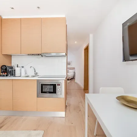 By The River - Alcantara Appartement