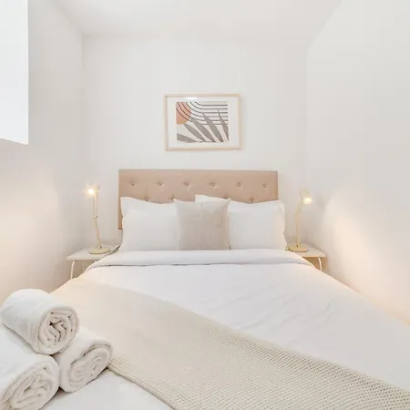 Apartamento By The River - Alcantara *