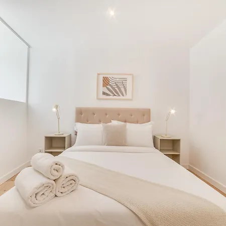 By The River - Alcantara Apartamento *